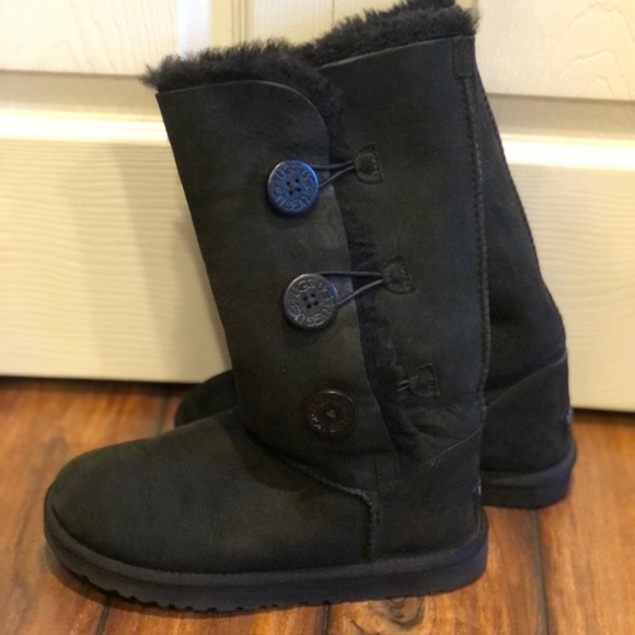 UGG Bailey Button Triplet Tall Black Boots Size 7 - Picture 3 of 10
